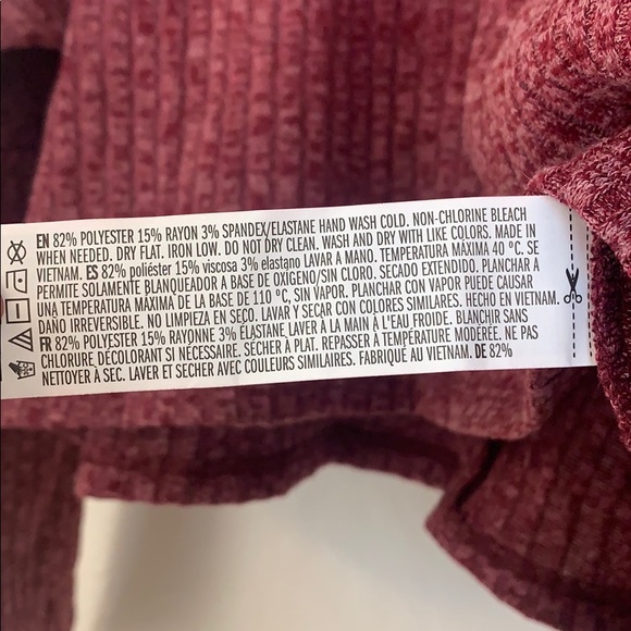 NWOT Forever 21 Long Sleeve Turtleneck - Picture 3 of 5